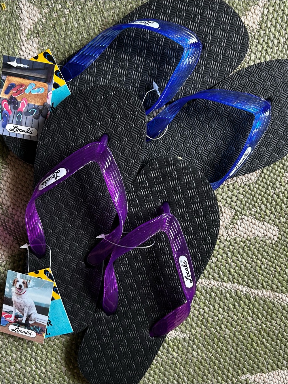 Locals Hawaiian Slippers 2pairs Flip Flops Black with Purple and Blue straps